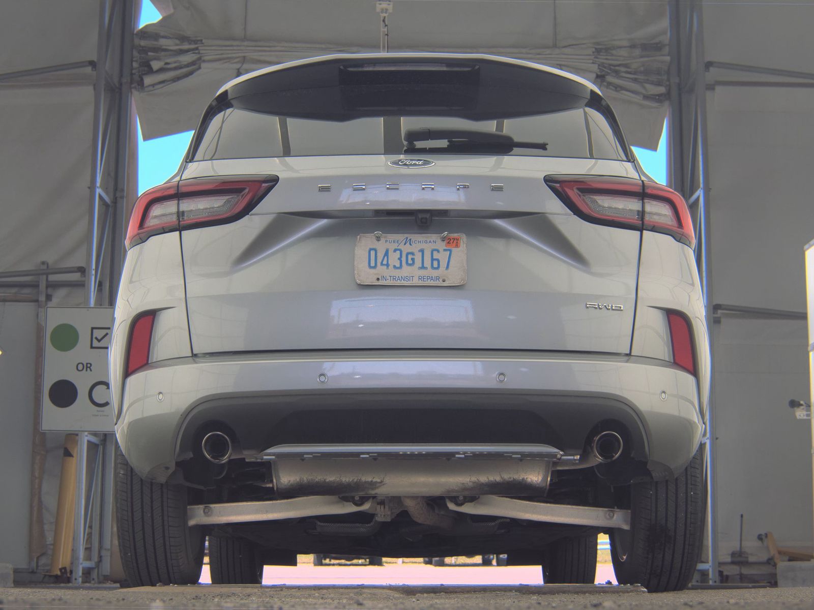 FORD ESCAPE - 8