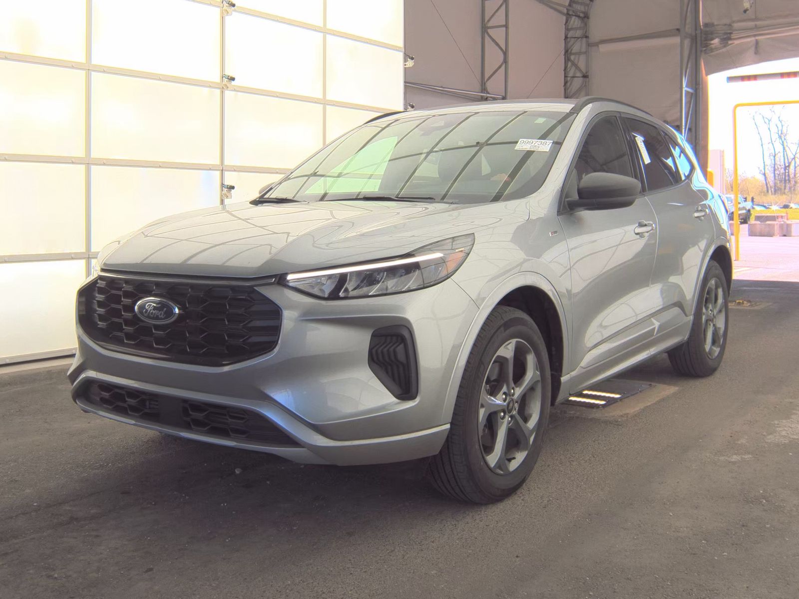 FORD ESCAPE - 1