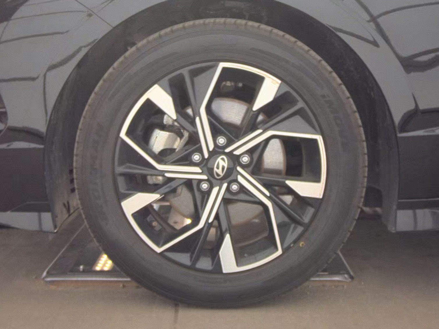 HYUNDAI SEL FWD - 10