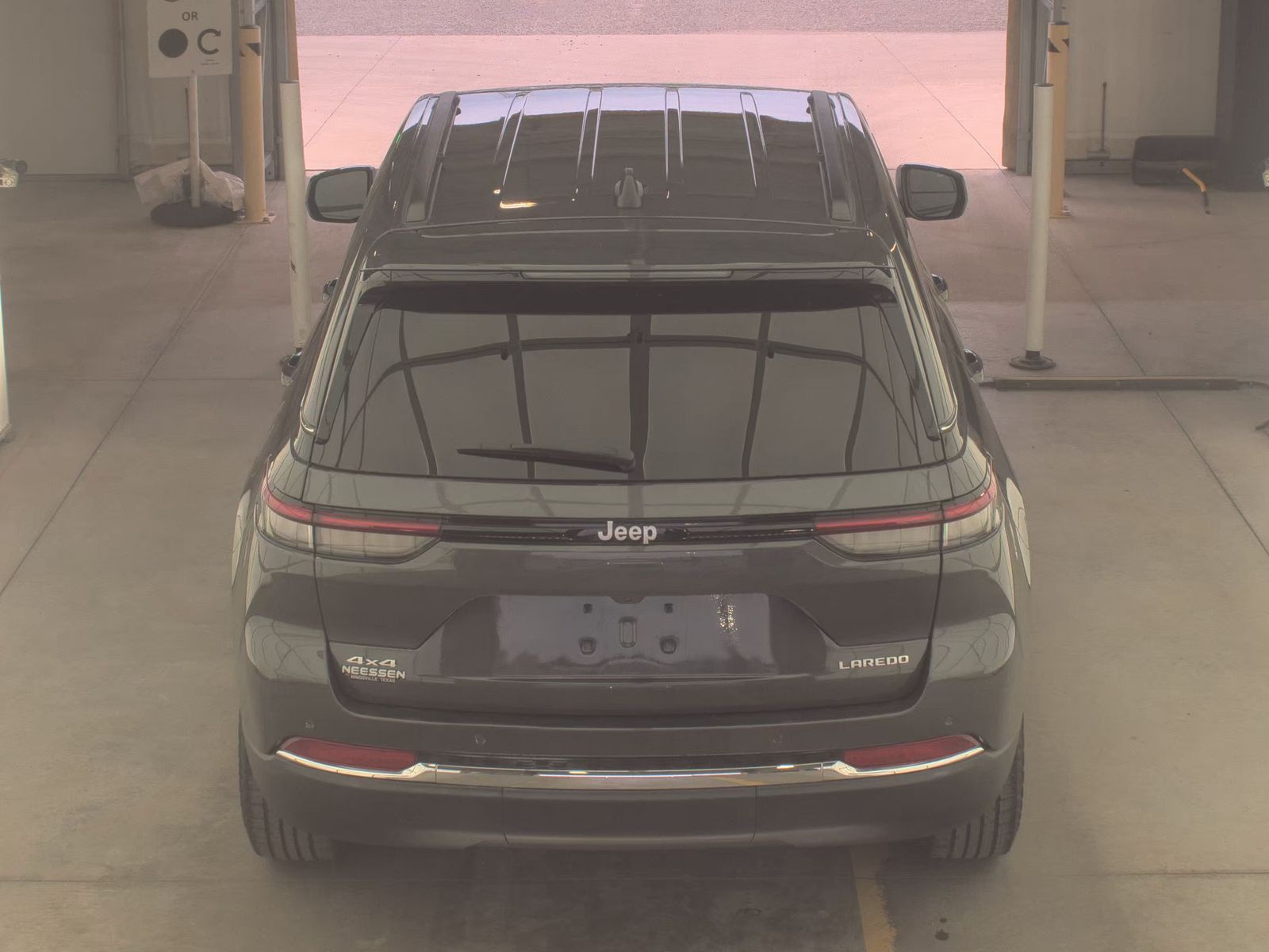 JEEP LAREDO - 7