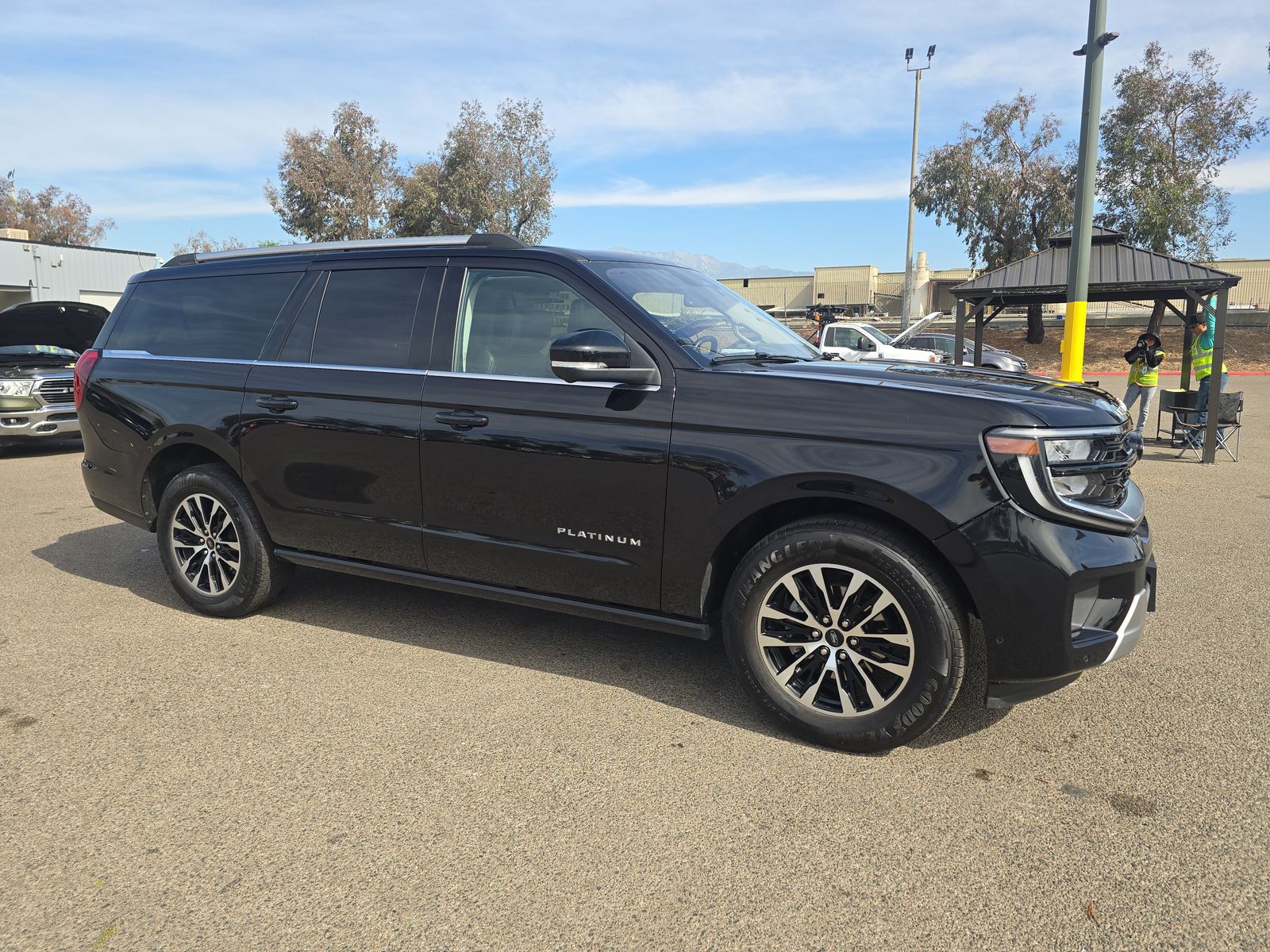 FORD EXPEDITION MAX - 4