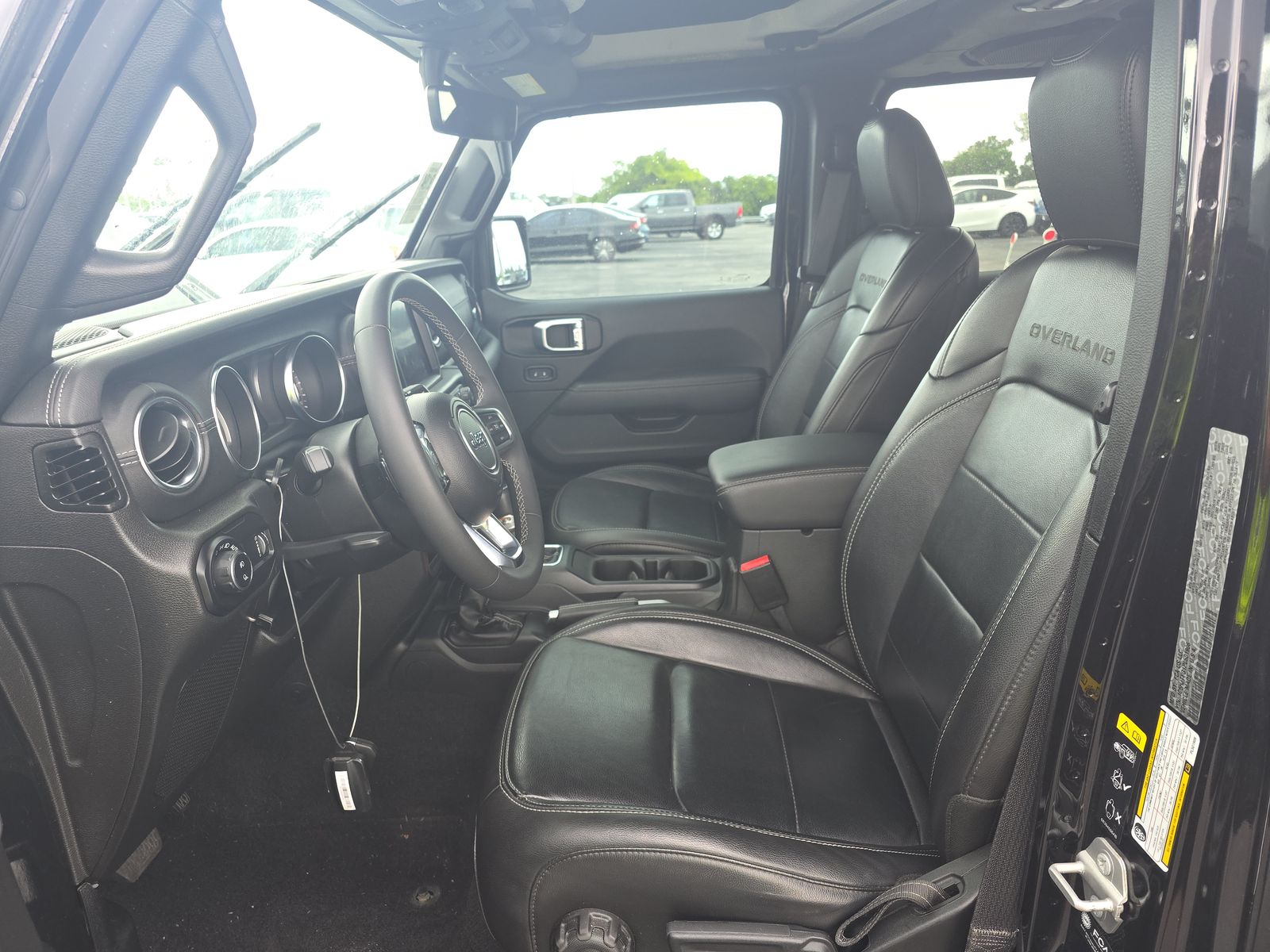 JEEP OVERLAND - 8