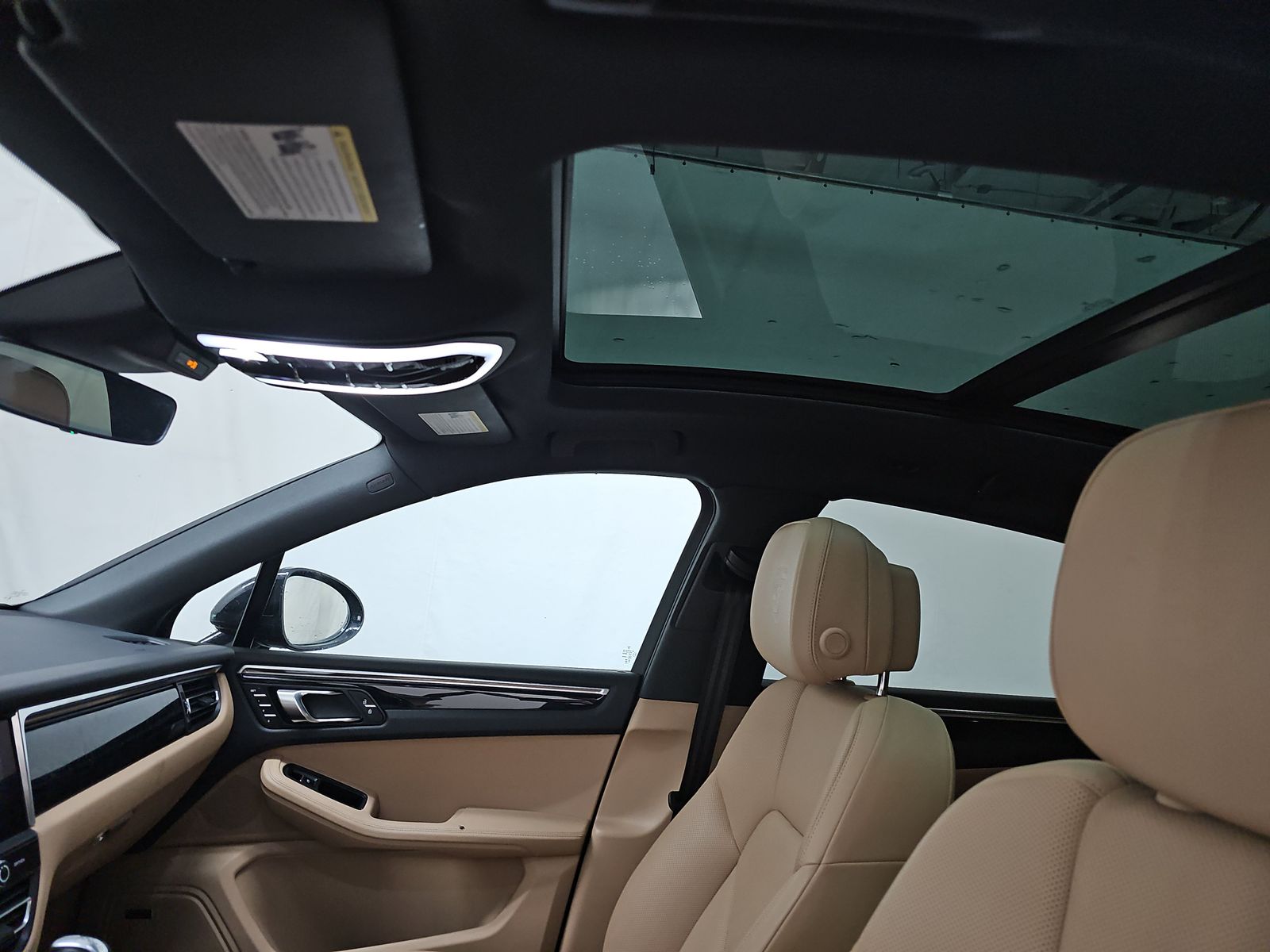 2023 Porsche Macan Base AWD