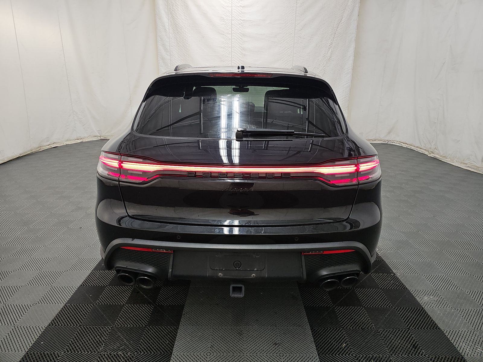 2023 Porsche Macan Base AWD