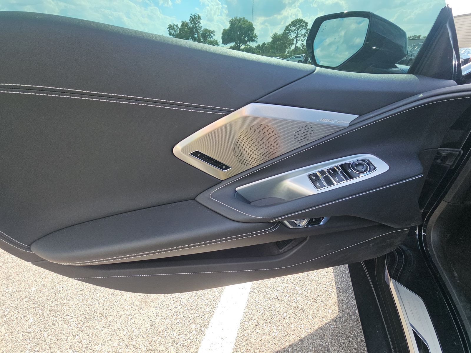 CHEVROLET STINGRAY - 10