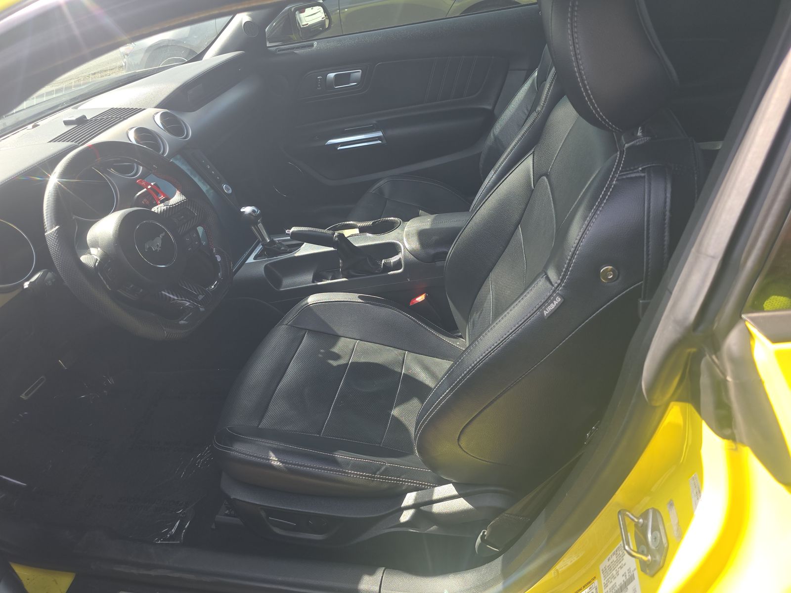 FORD MUSTANG - 8