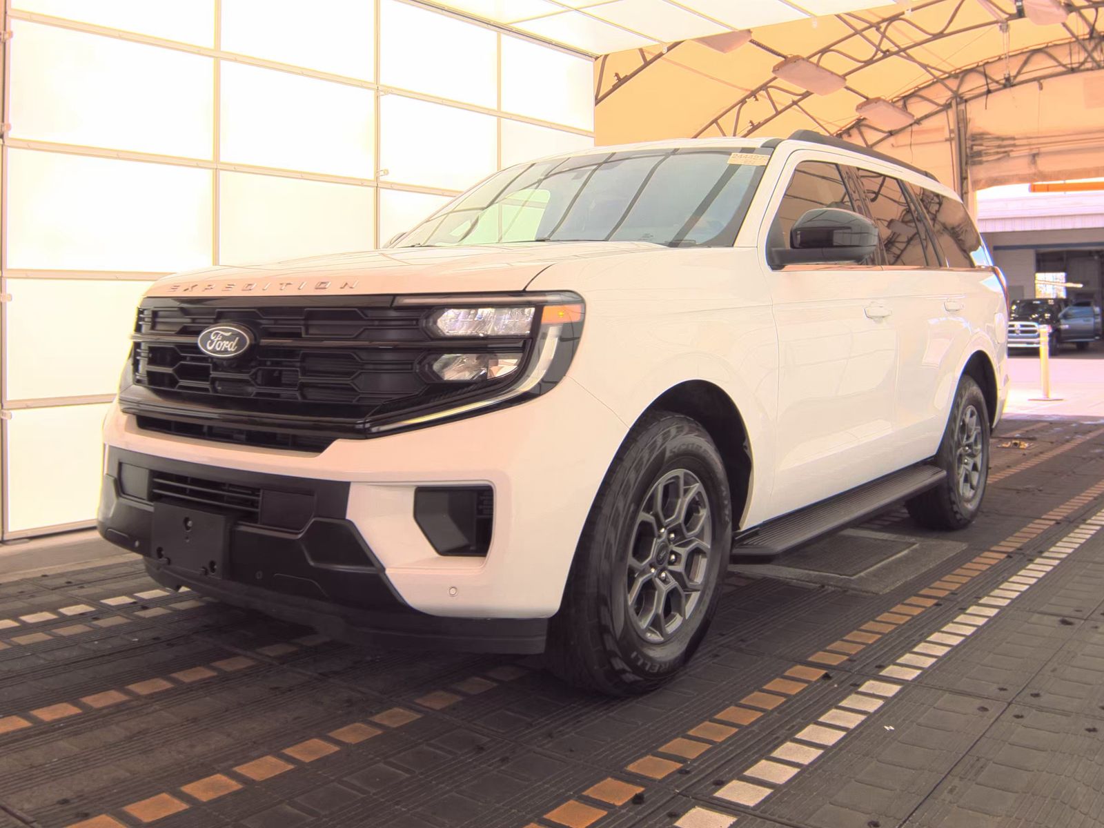 FORD EXPEDITION - 1