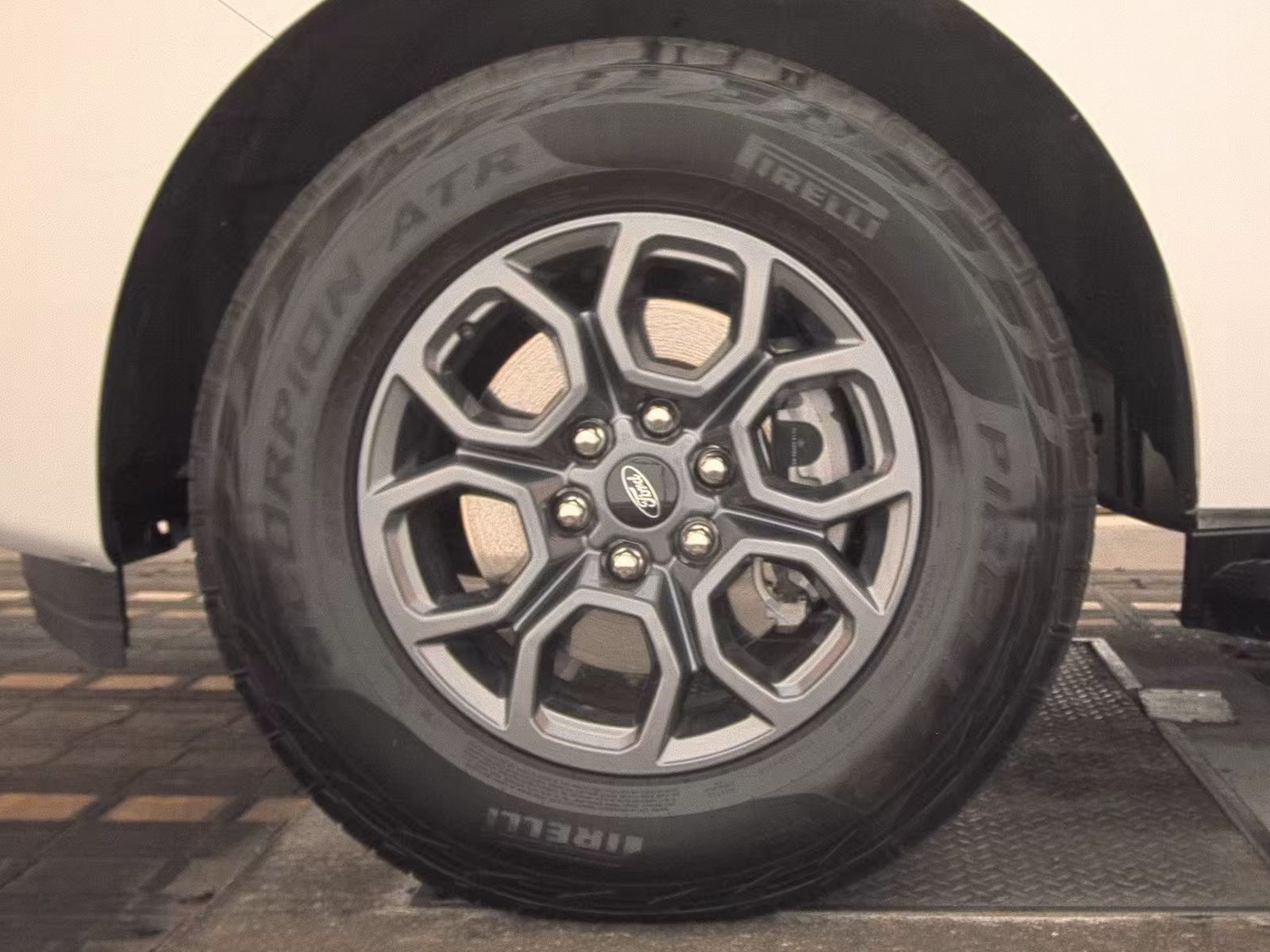 FORD EXPEDITION - 10