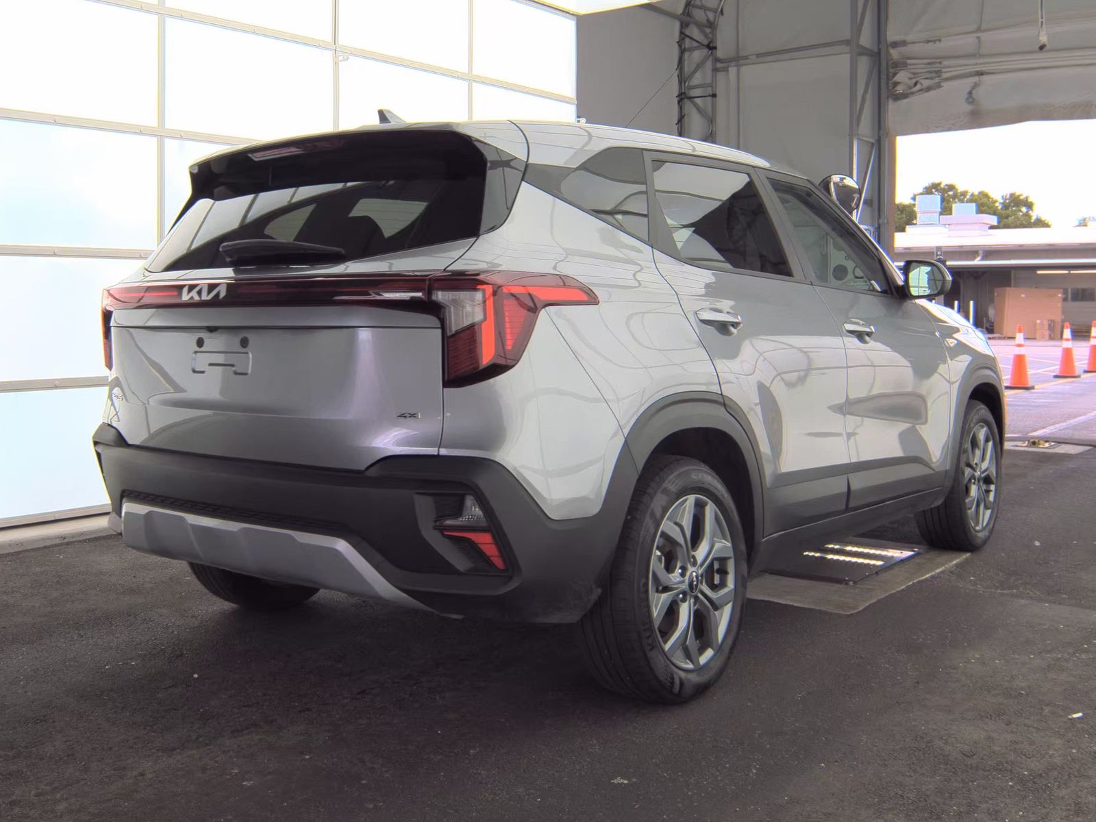 KIA OTHER - 6