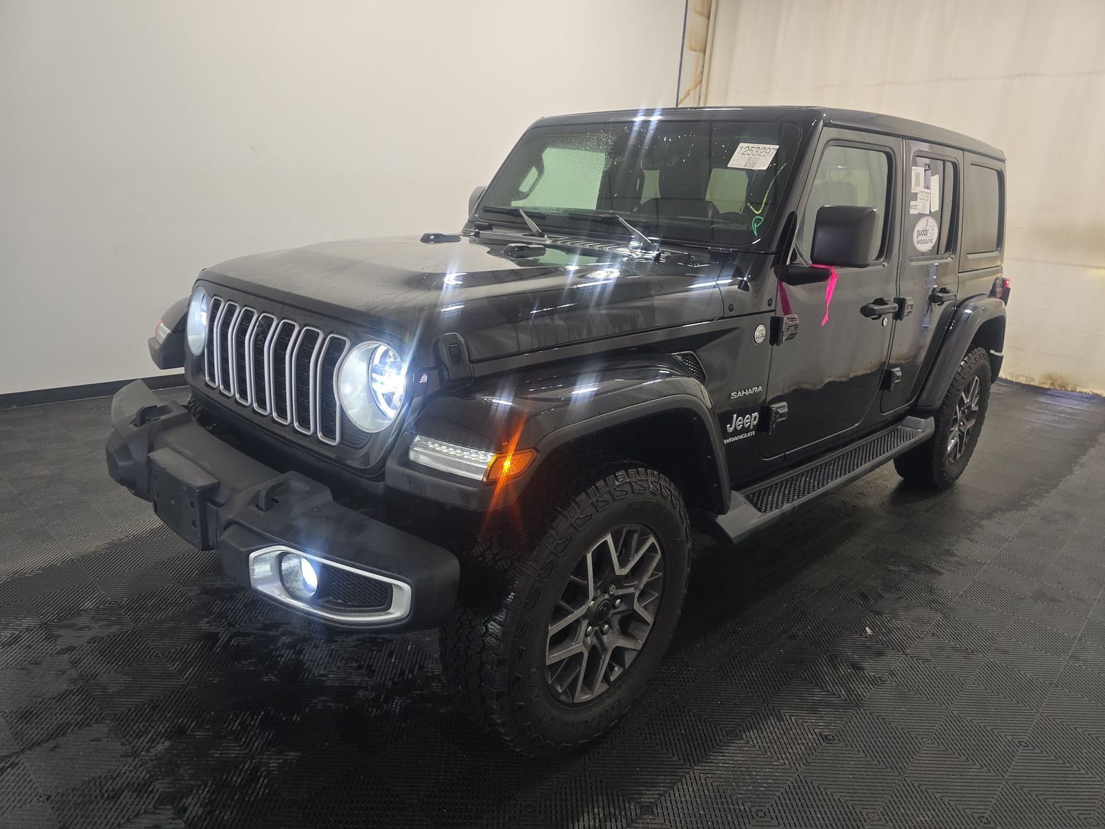 JEEP SAHARA - 1