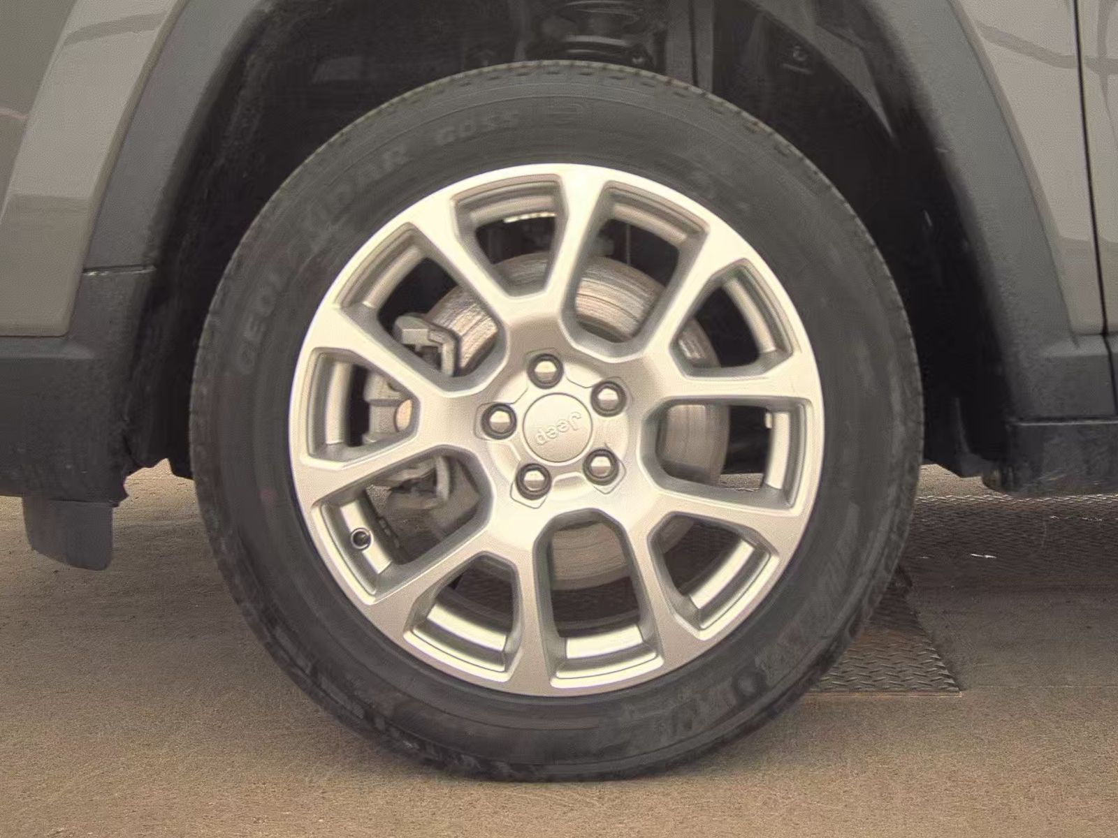 JEEP LATITU LUX - 10