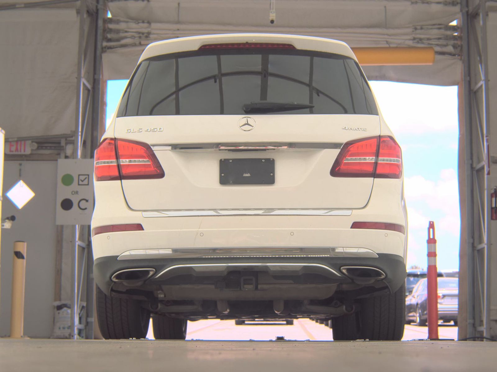 MERCEDES-BENZ GLS - 8