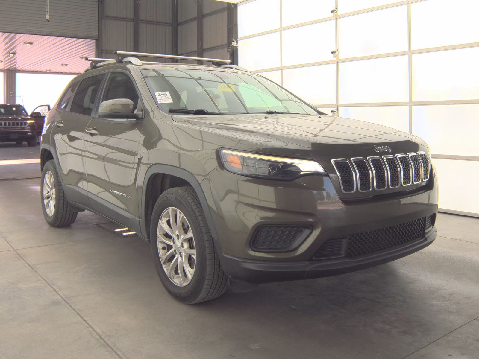 JEEP LATITUDE - 5