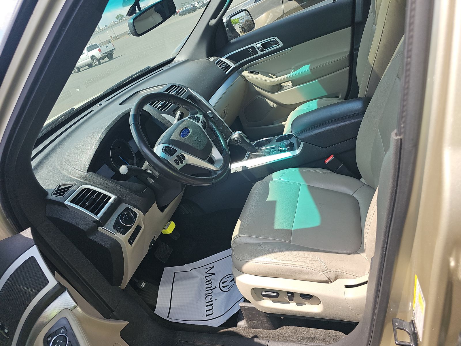 FORD EXPLORER - 8