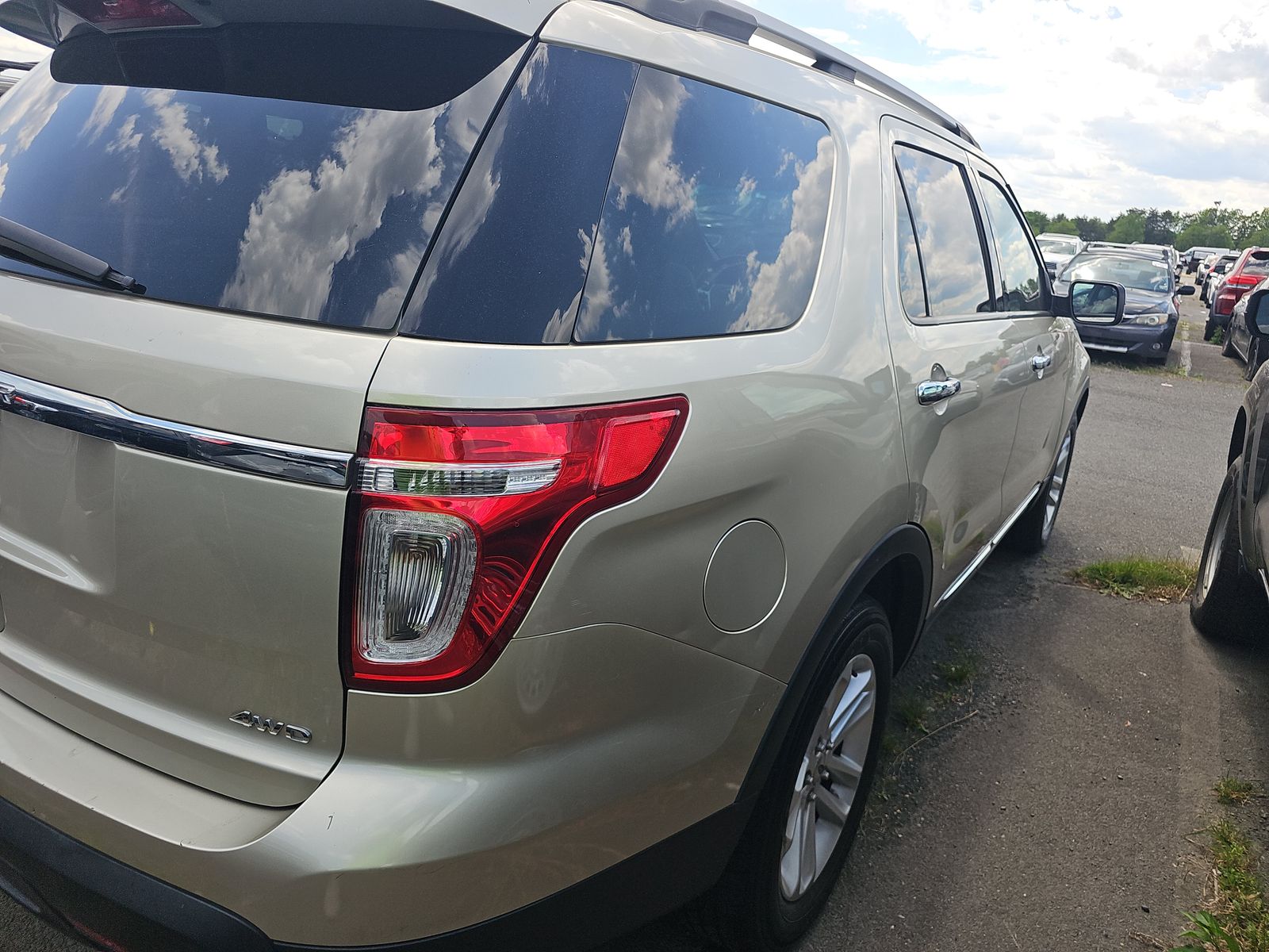 FORD EXPLORER - 5