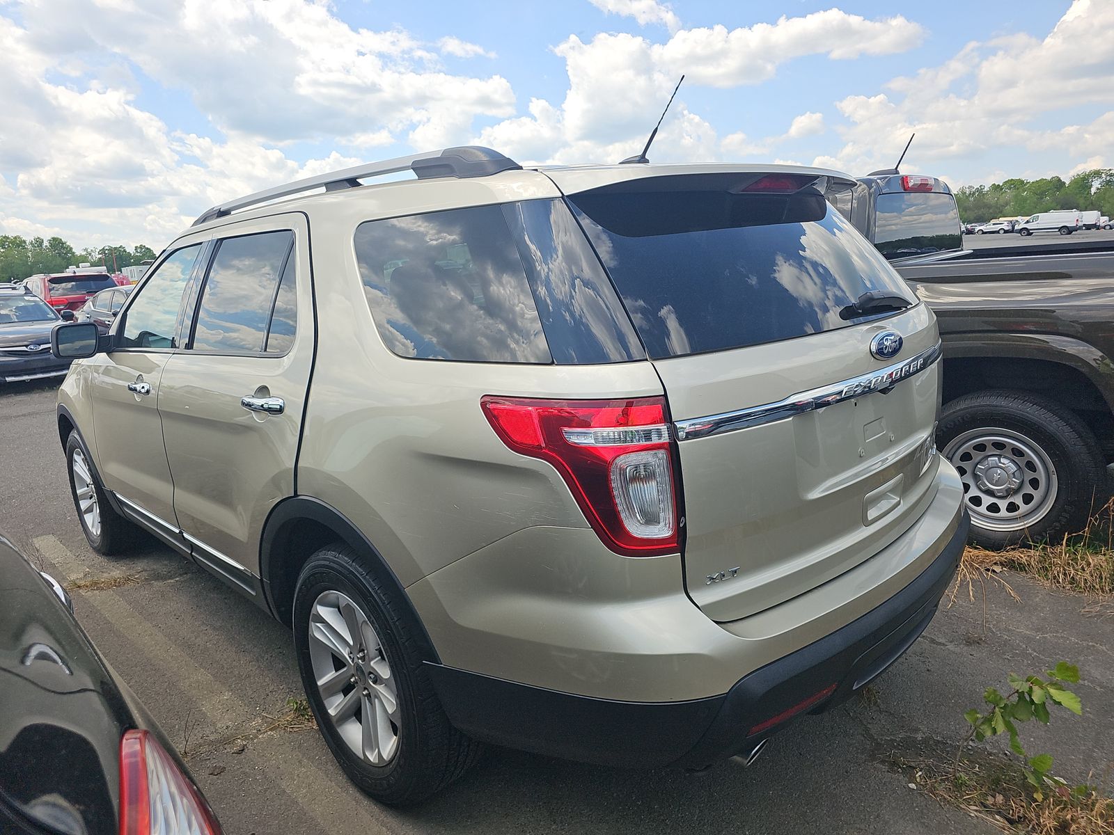 FORD EXPLORER - 7