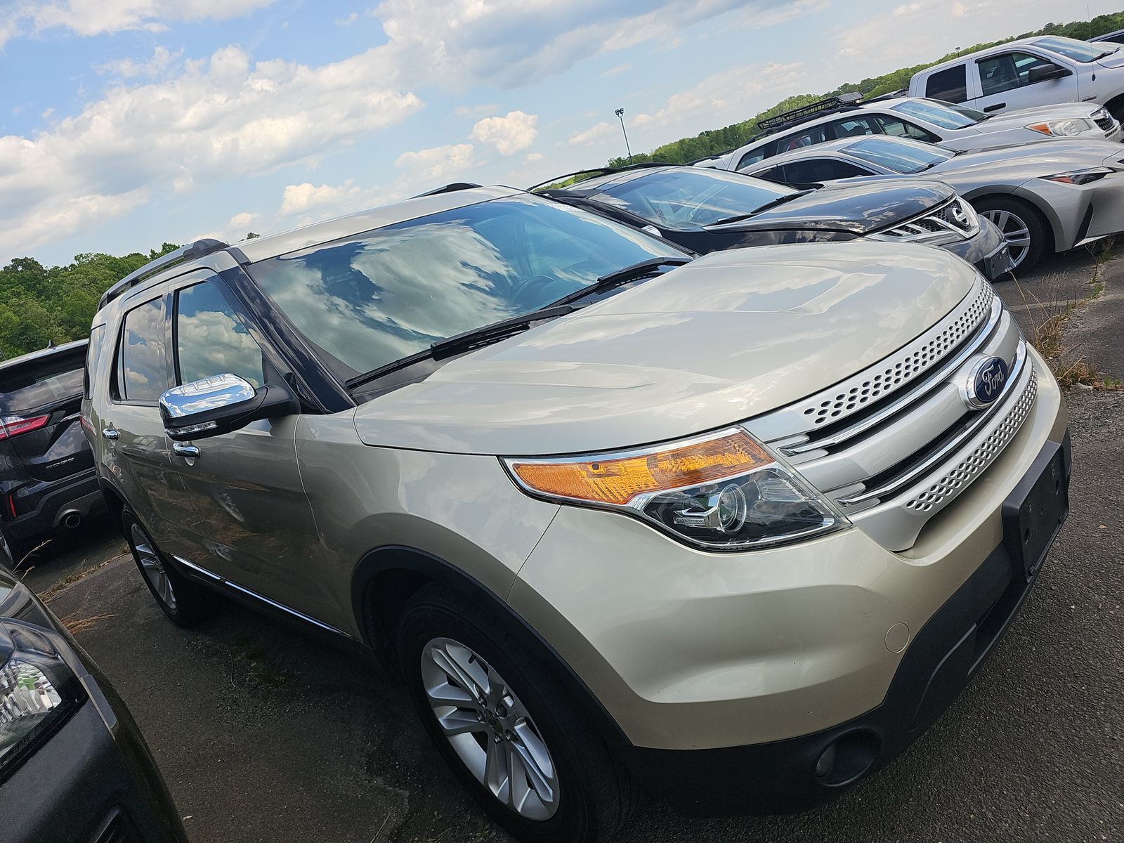 FORD EXPLORER - 4