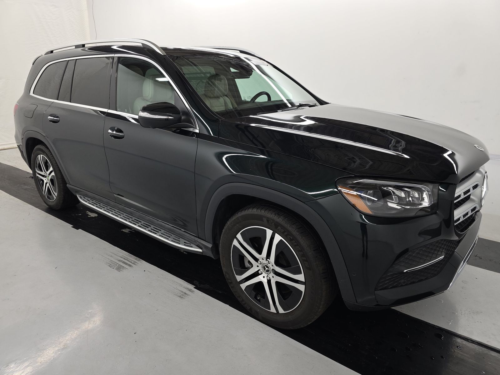 MERCEDES-BENZ GLS - 4