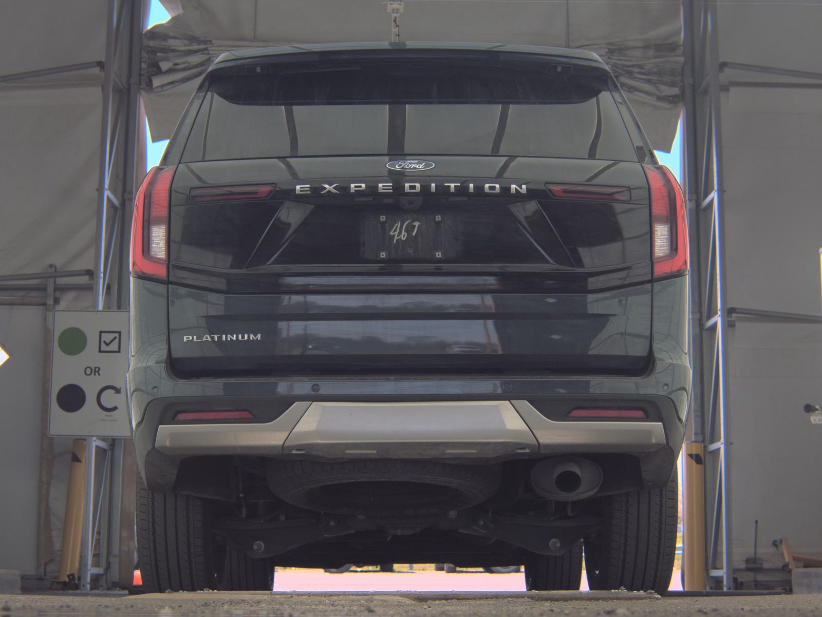 FORD EXPEDITION - 8