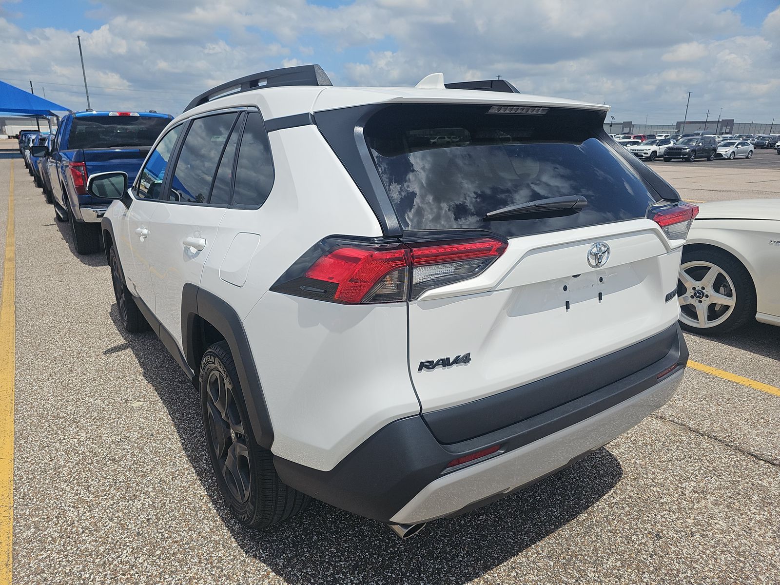 TOYOTA RAV4 - 7
