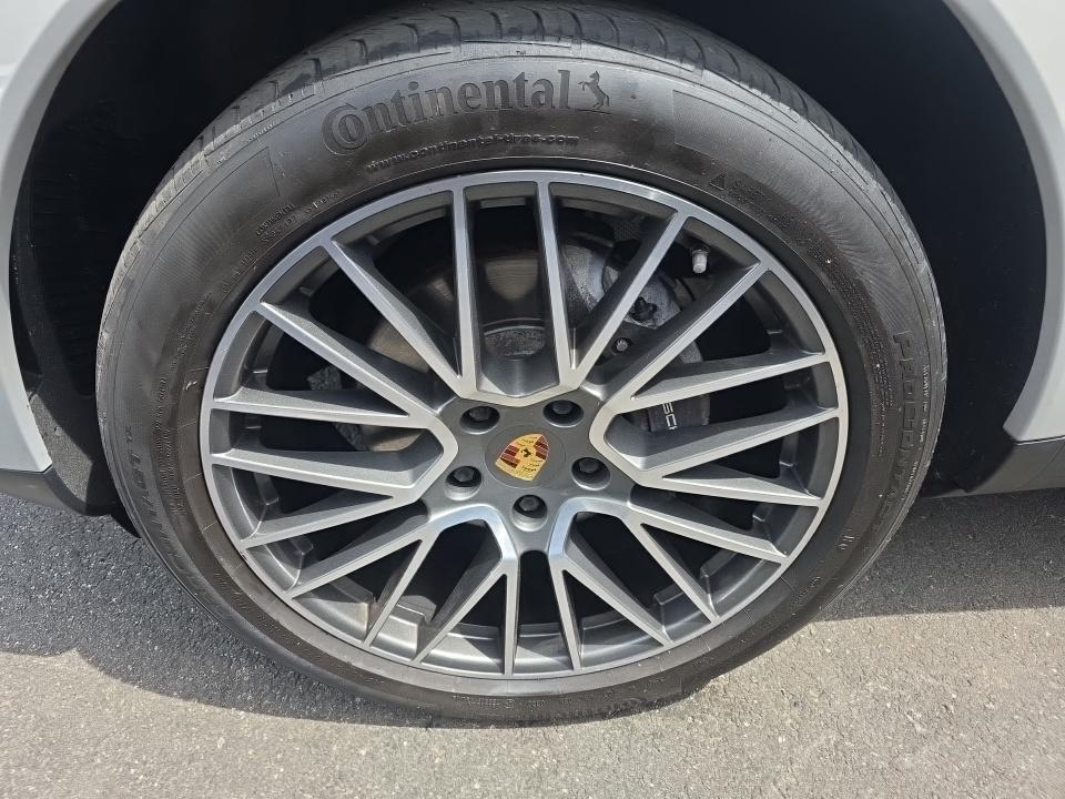PORSCHE CAYENNE - 9