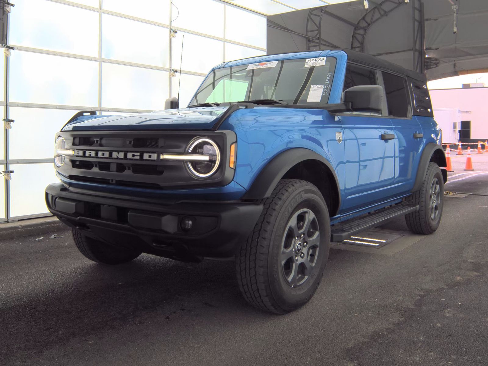 FORD BRONCO - 1