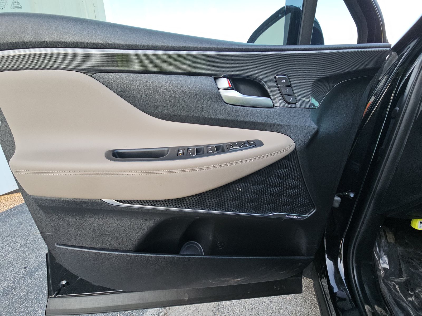 HYUNDAI LIMITED - 10