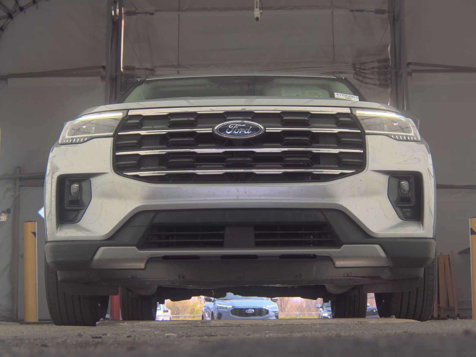 FORD EXPLORER - 4