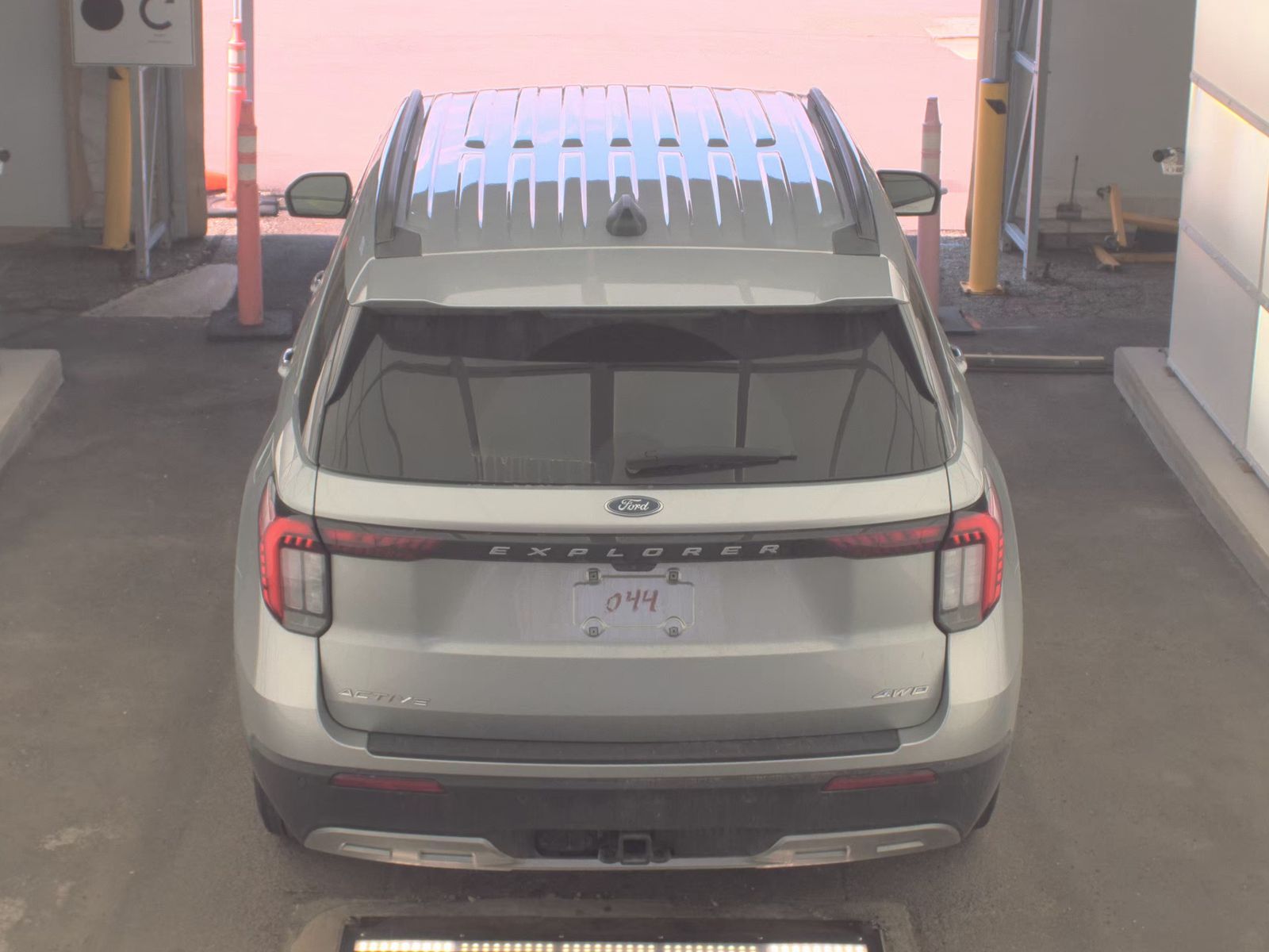 FORD EXPLORER - 7