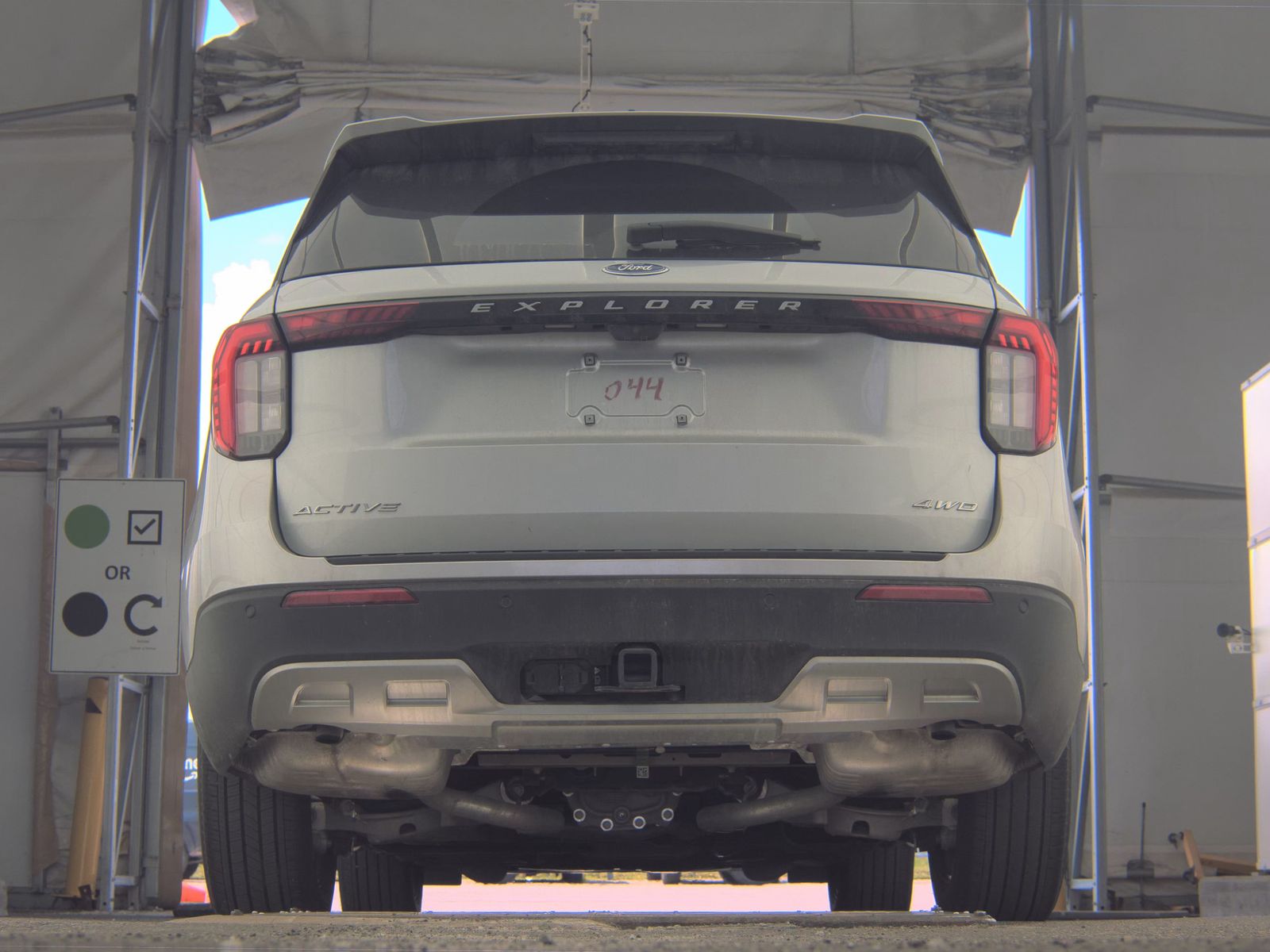 FORD EXPLORER - 8