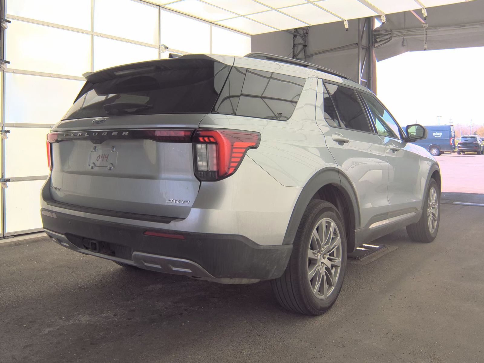 FORD EXPLORER - 6