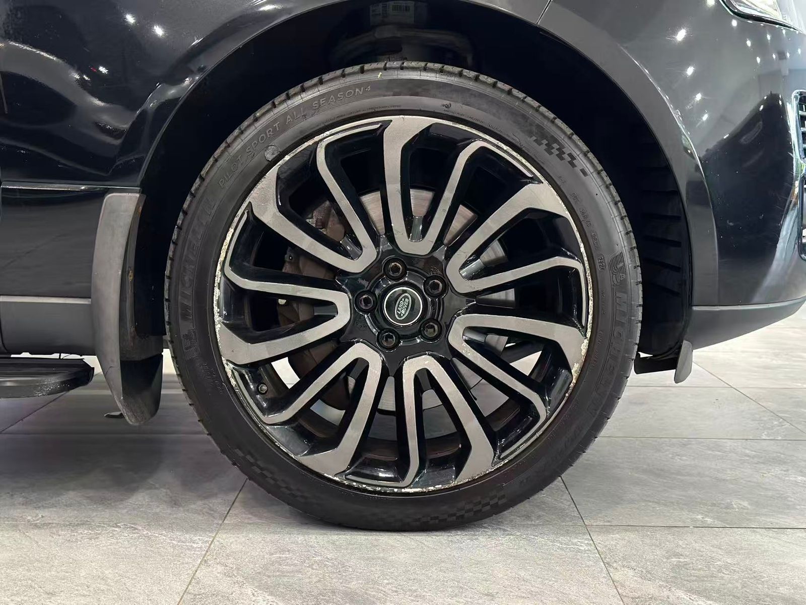 LAND ROVER RANGE ROVER - 10