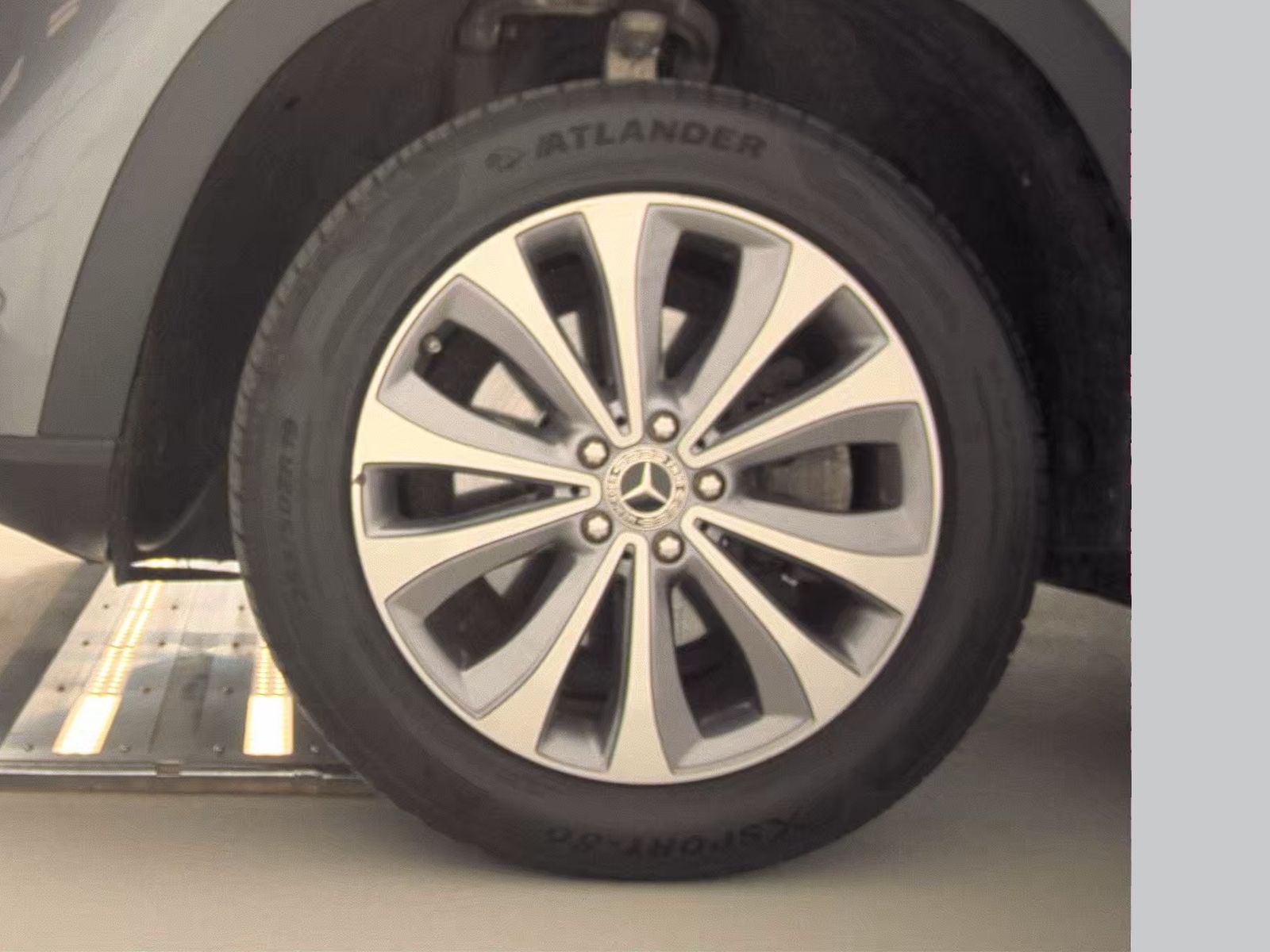 MERCEDES-BENZ GLE-CLASS - 10