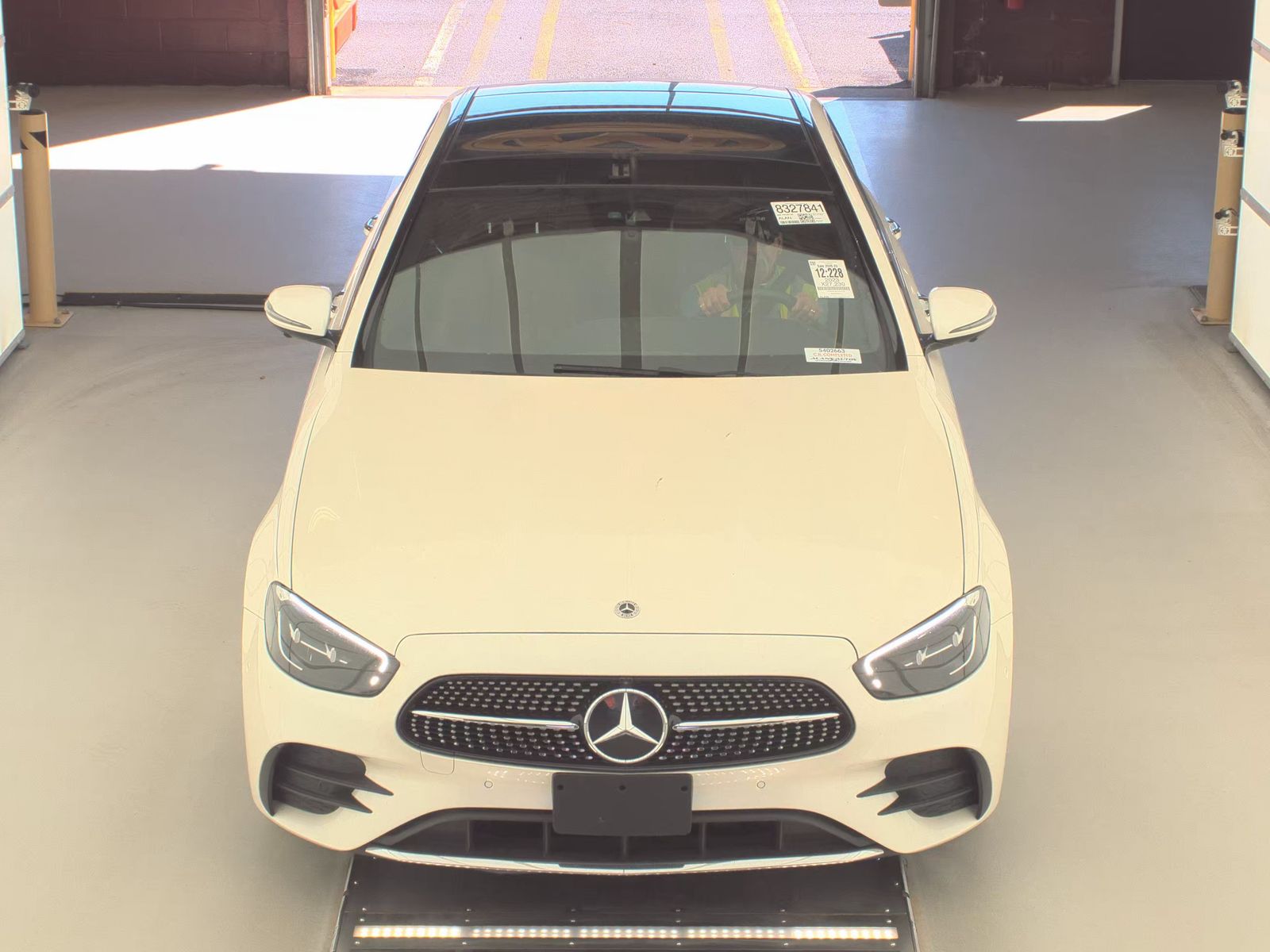 MERCEDES-BENZ E-CLASS - 3