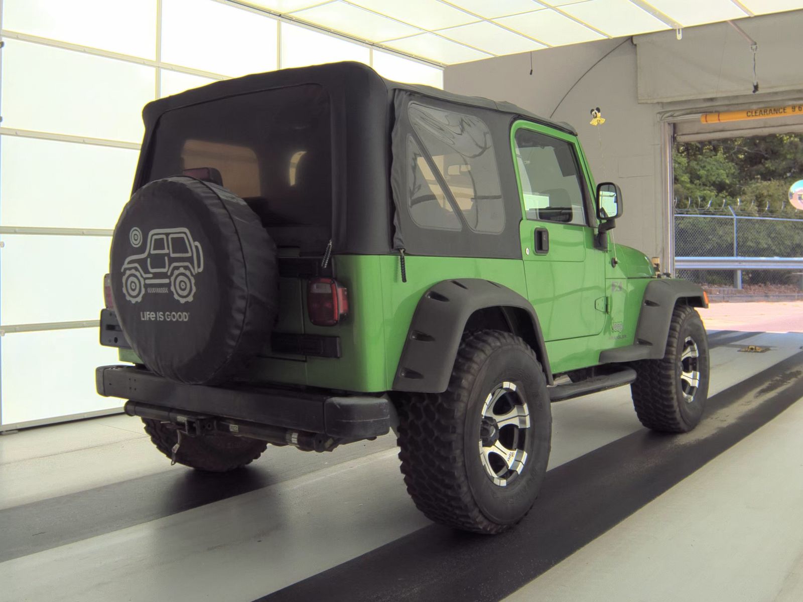 JEEP X - 6