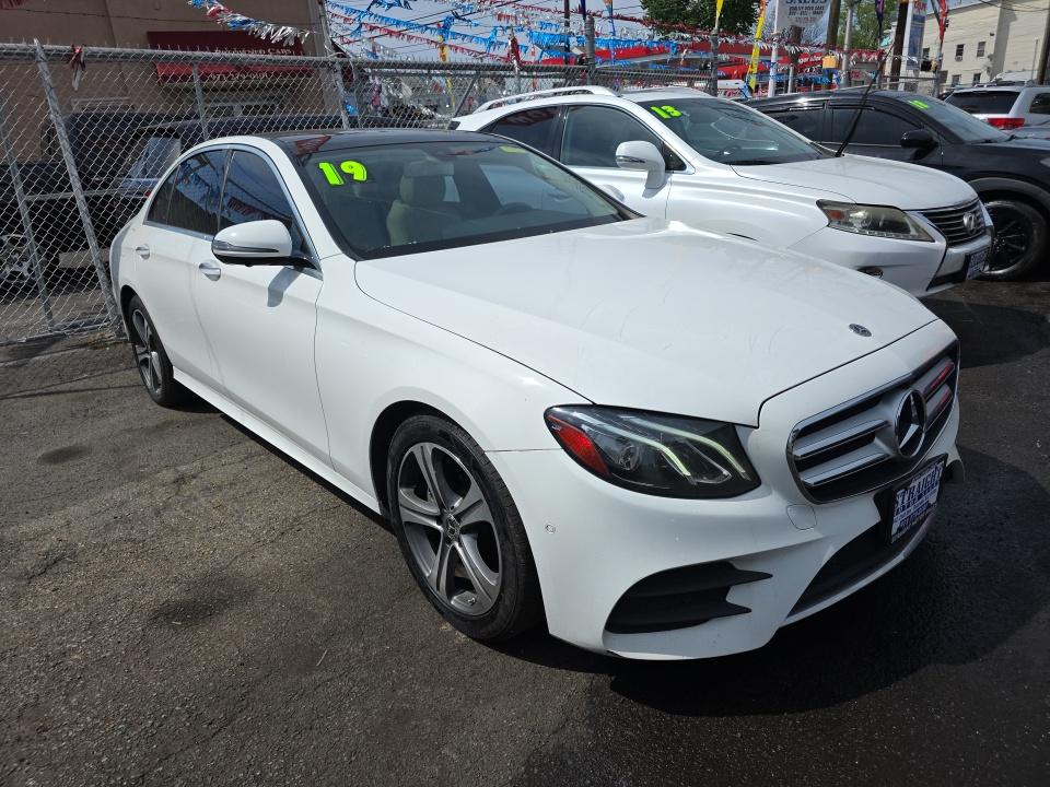 MERCEDES-BENZ E-CLASS - 4