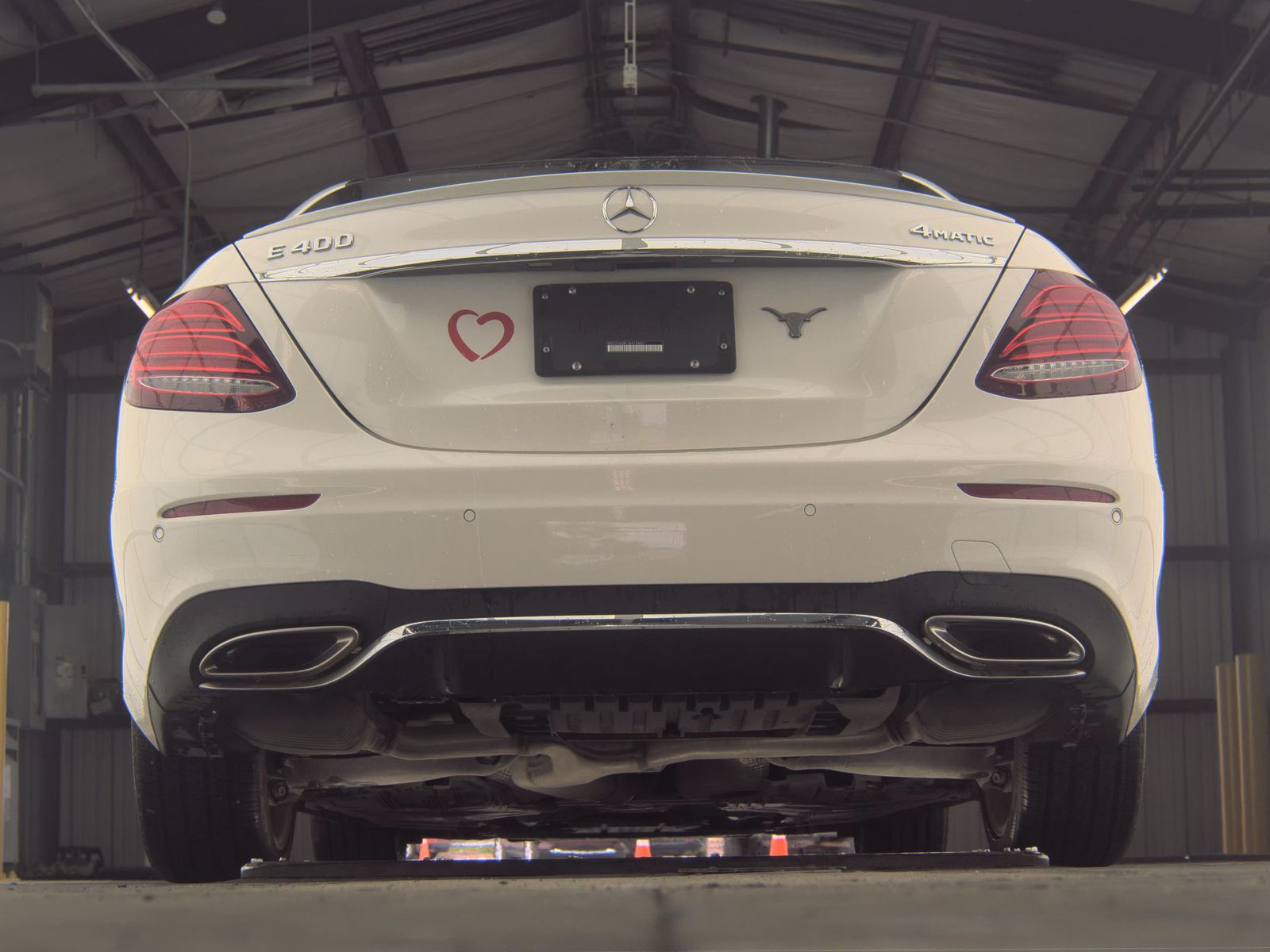 MERCEDES-BENZ E-CLASS - 8