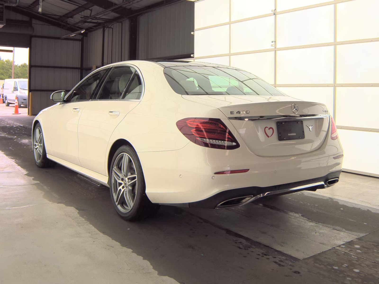 MERCEDES-BENZ E-CLASS - 9