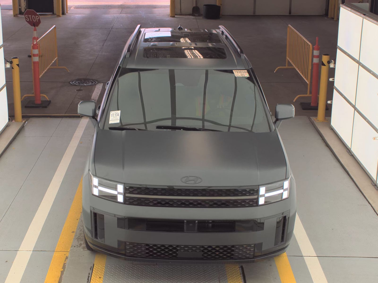 HYUNDAI CALLIGRAPH - 3