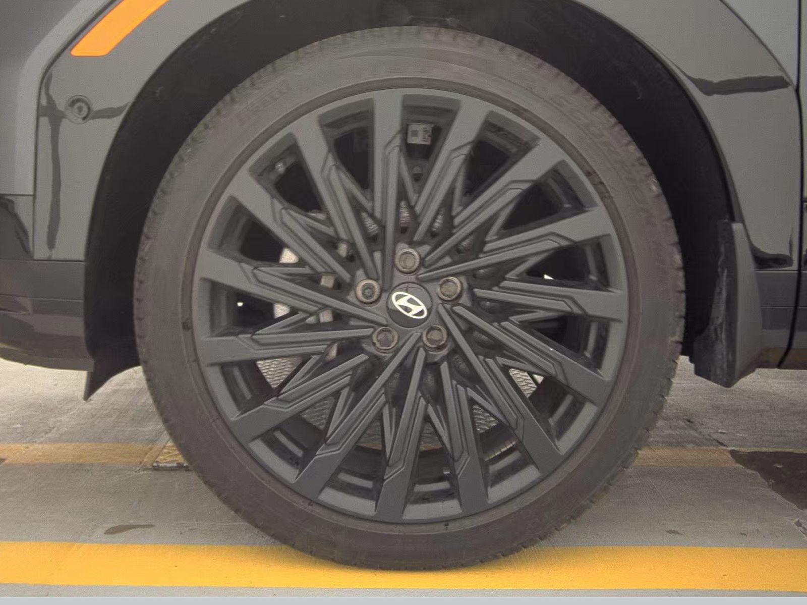 HYUNDAI CALLIGRAPH - 10