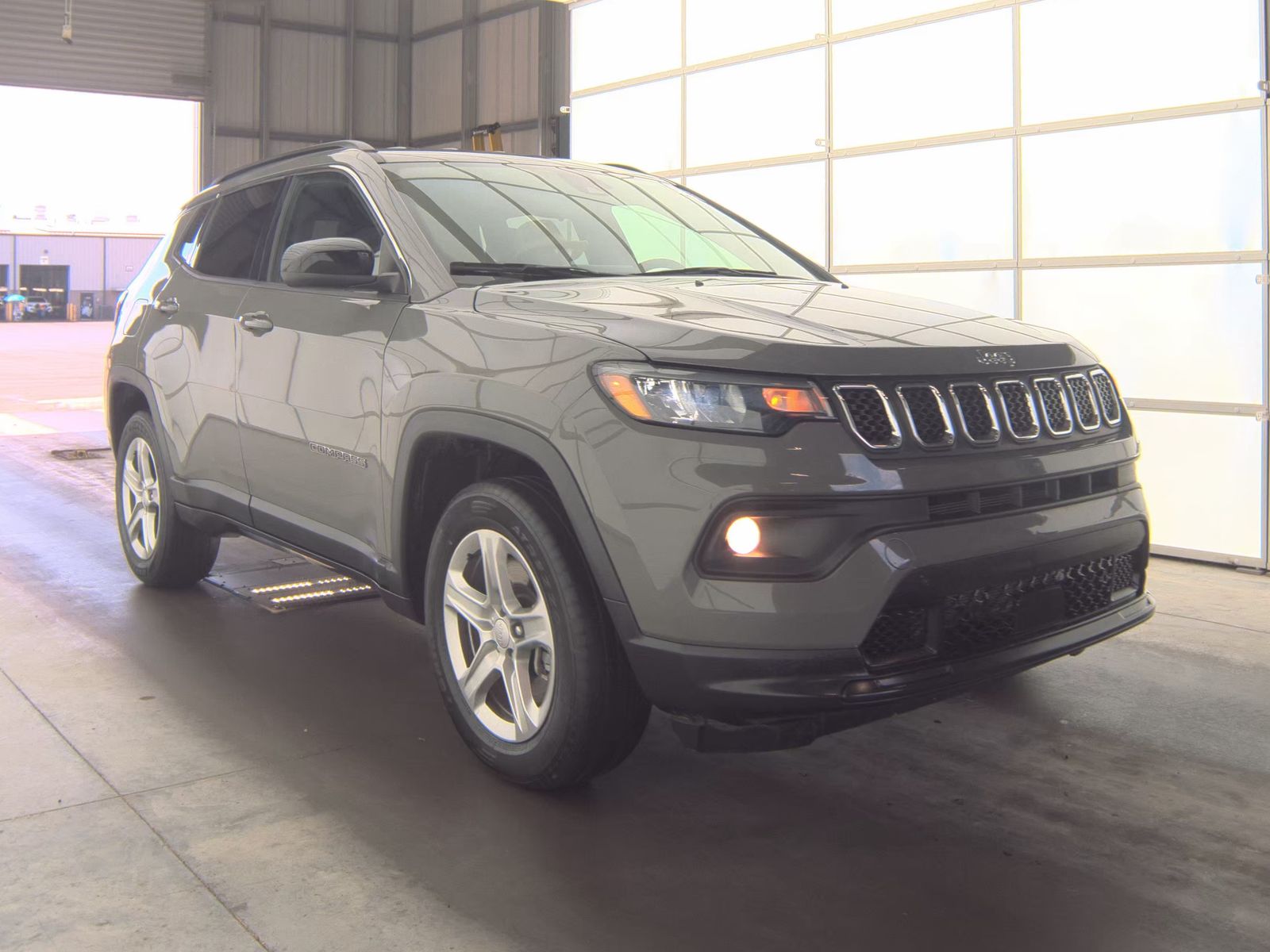 JEEP LATITUDE - 5