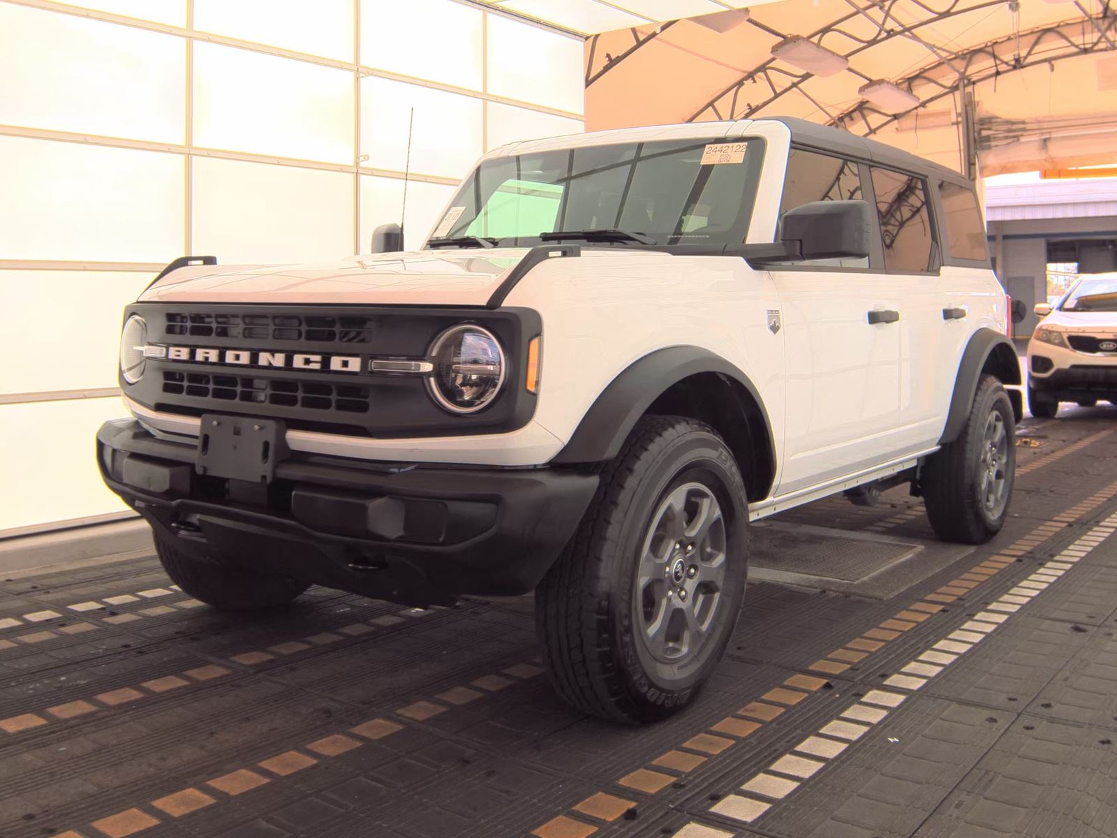 FORD BRONCO - 1