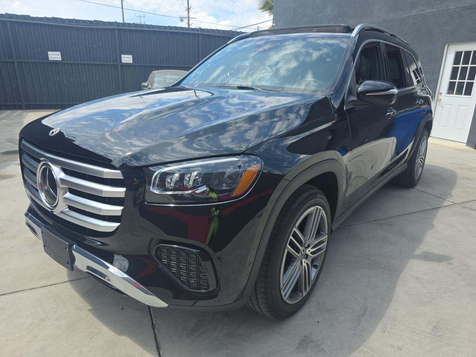 MERCEDES-BENZ GLS - 1