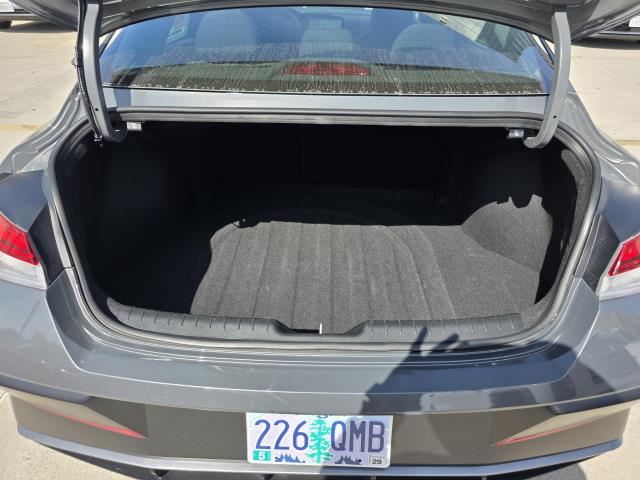 HYUNDAI SEL CONVENIENCE - 9