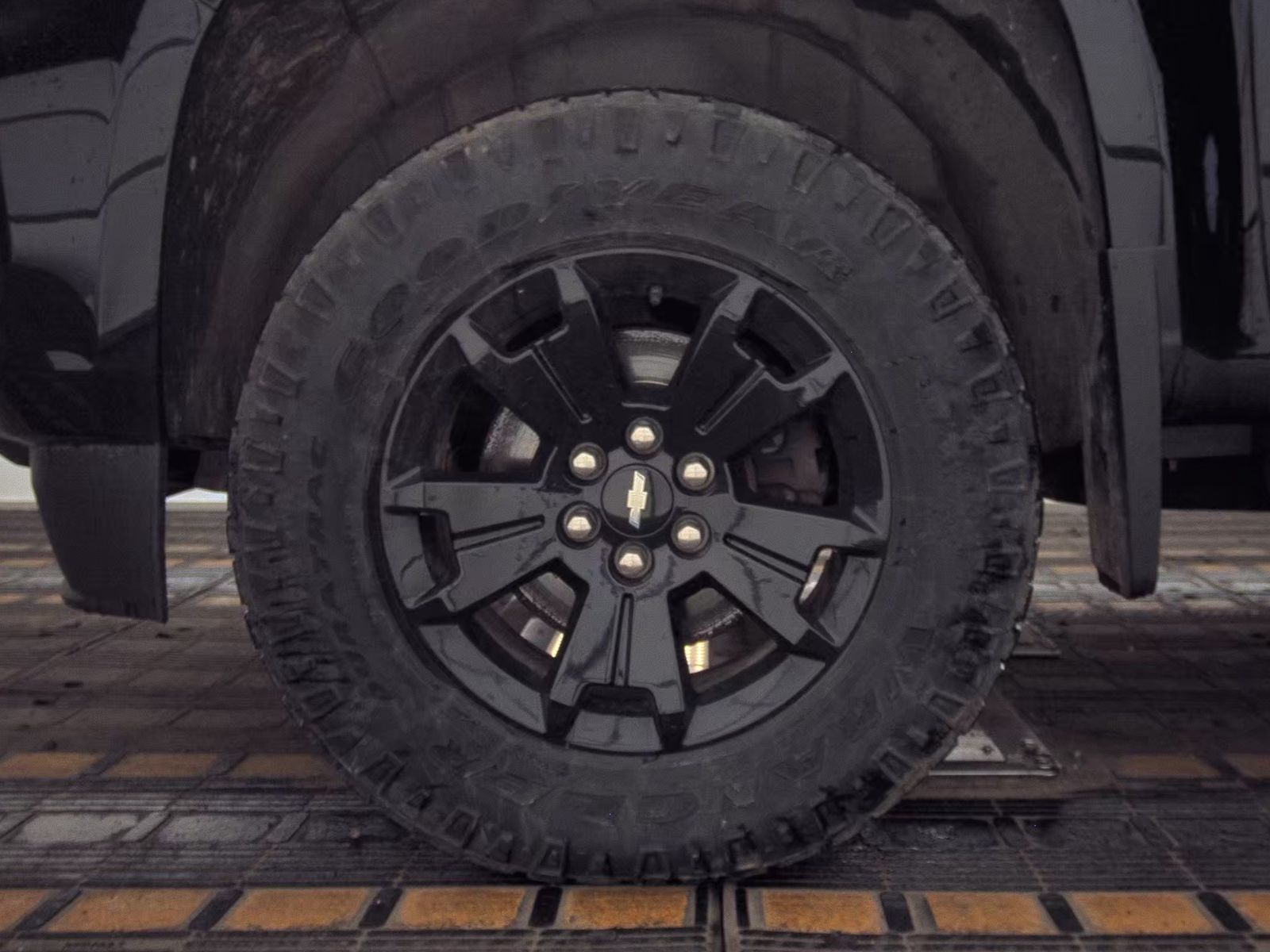 CHEVROLET 4WD Z71 - 10