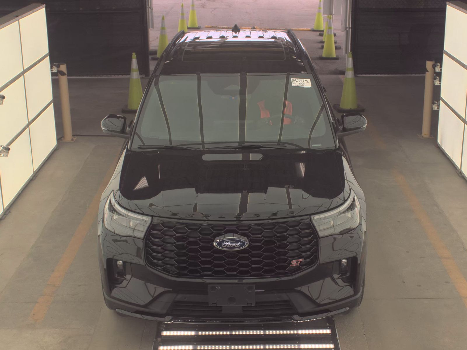 FORD EXPLORER - 3