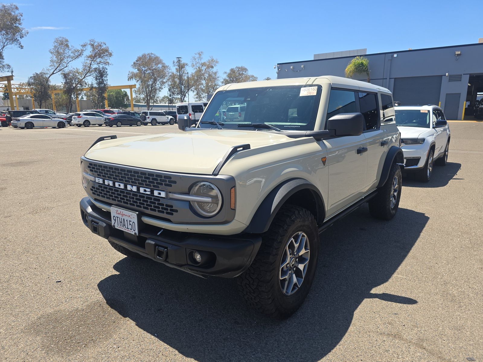 FORD BRONCO - 1