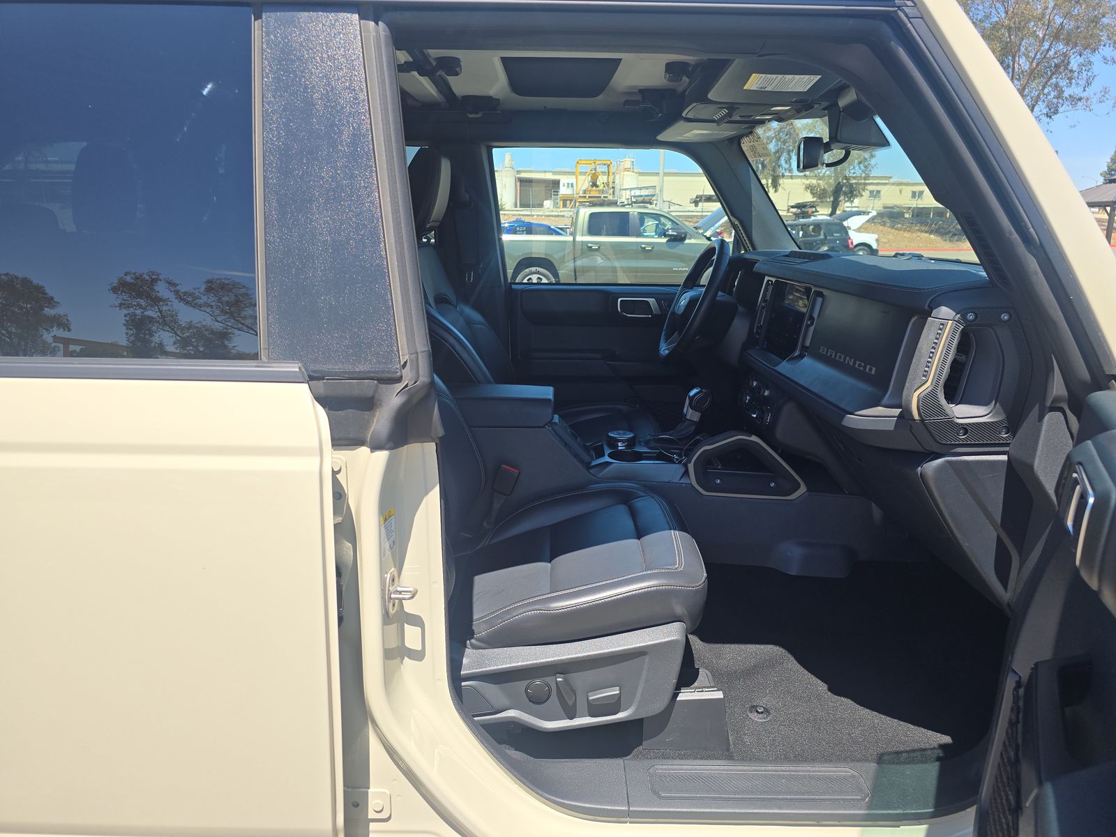 FORD BRONCO - 9