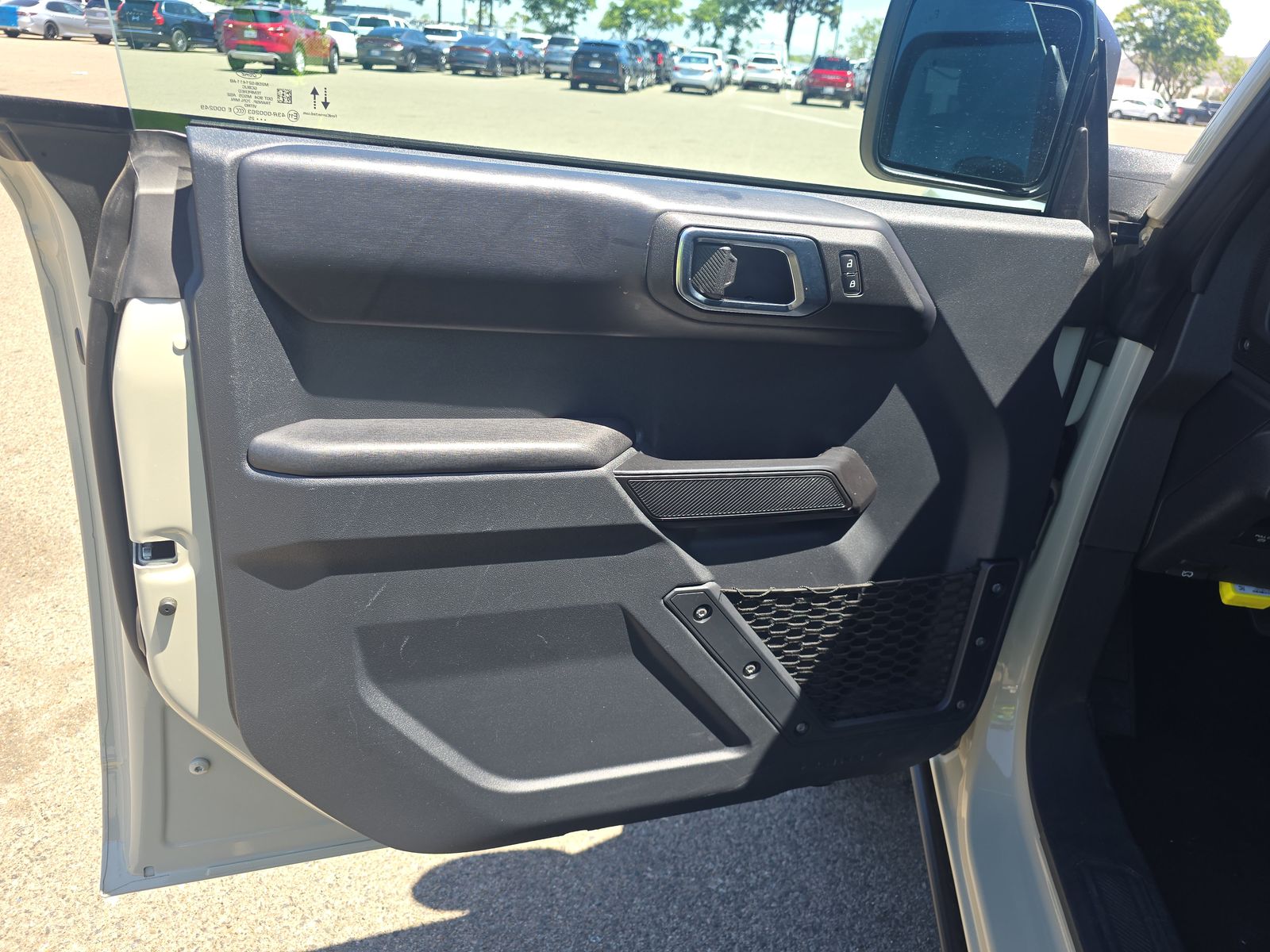 FORD BRONCO - 10