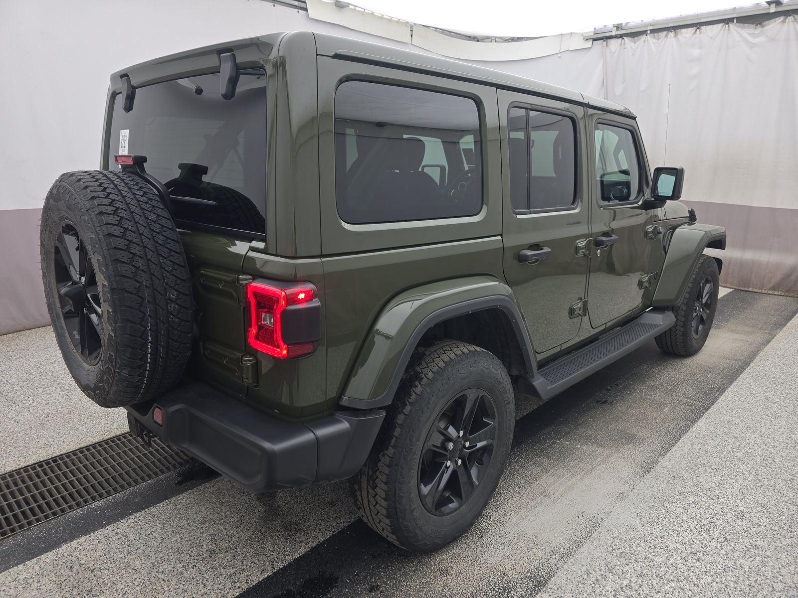 JEEP UNLIMITED SAHARA ALTITUDE EDITION - 5